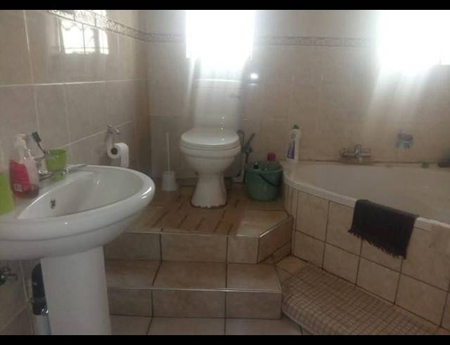 3 BEDROOM HOUSE FOR SALE IN SIBASA